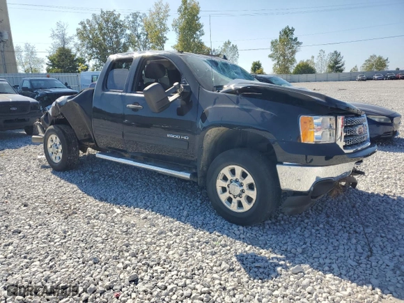 2013 GMC Sierra 2500HD SLE with VIN 1GT220C85DZ128790, listed as a Copart auction lot 73482384 with 125,087 mi miles and Clean Title. Bid and sale history available at carsss.com. Image 4.