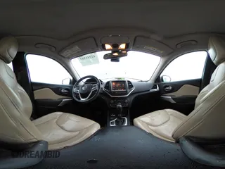 2017 Jeep Cherokee High Altitude z VIN 1C4PJMDS2HW614796, wystawiony jako IAAI lot #42341592 z przebiegiem 97 301 mil mil oraz . Historia ofert i sprzedaży dostępna na DreamBid. Obrazek 19.