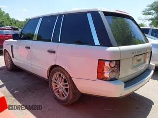 2011 Land Rover Range Rover HSE with VIN SALME1D46BA345416, listed as a IAAI auction lot 42554503 with 191,128 mi miles and . Bid and sale history available at DreamBid. Image 3.