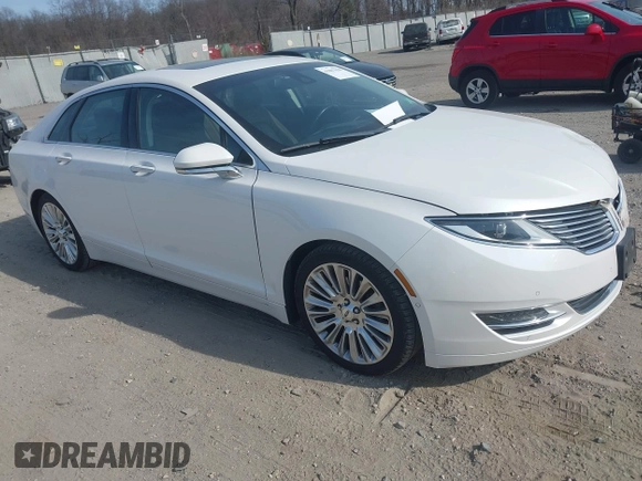 2016 Lincoln MKZ with VIN 3LN6L2J91GR620193, listed as a IAAI auction lot 41807038 with 61,235 mi miles. Bid and sale history available at carsss.com. Image 1.
