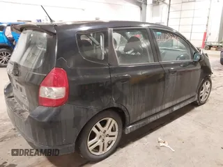 2007 Honda Fit Sport with VIN JHMGD38607S054277, listed as a IAAI auction lot 41602296 with 272,787 mi miles. Bid and sale history available at carsss.com. Image 4.