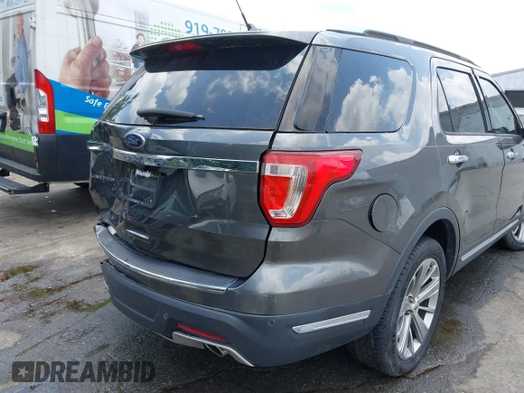 2018 Ford Explorer Limited с VIN 1FM5K7F88JGA81713, выставлен на аукционе IAAI как лот 42589159 с пробегом 146 219 миль миль и . История ставок и продаж доступна на DreamBid. Изображение 17.