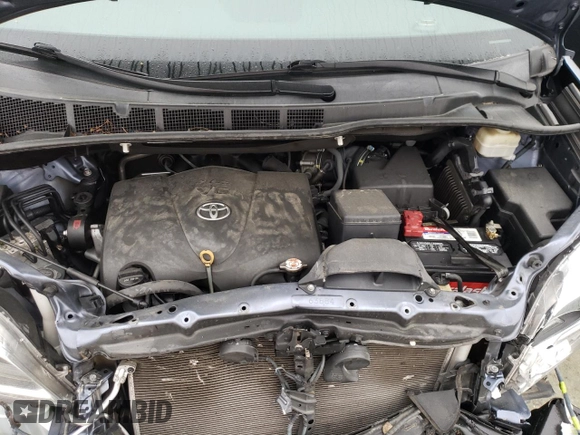 2017 Toyota Sienna with VIN 5TDDZ3DC2HS146616, listed as a Copart auction lot 51382805 with 73,740 mi miles and Salvage Title. Bid and sale history available at DreamBid. Image 12.