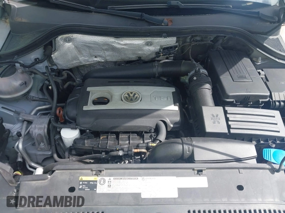 2013 Volkswagen Tiguan S with VIN WVGAV3AX9DW566269, listed as a IAAI auction lot 42728301 with 159,903 mi miles and . Bid and sale history available at DreamBid. Image 10.
