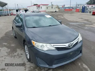 2012 Toyota Camry L z VIN 4T1BF1FK4CU090946, wystawiony jako IAAI lot #42405223 z przebiegiem 129 744 mil mil oraz . Historia ofert i sprzedaży dostępna na DreamBid. Obrazek 1.