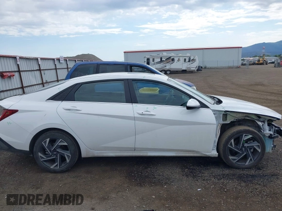 2024 Hyundai Elantra SEL with VIN KMHLS4DG6RU696600, listed as a IAAI auction lot 42421377 with 11,944 mi miles and . Bid and sale history available at DreamBid. Image 14.