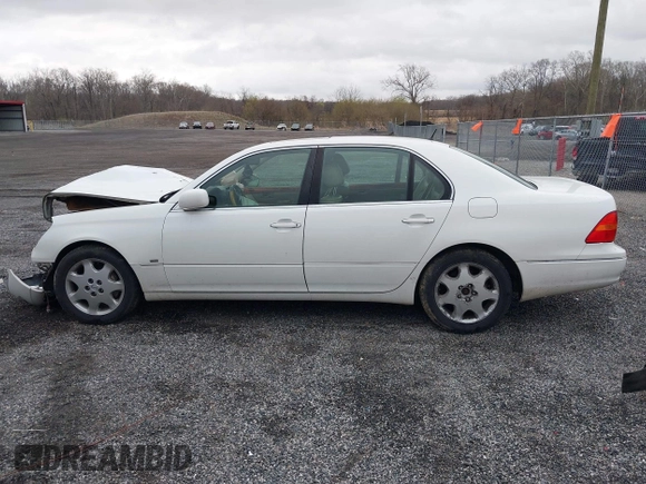 2001 Lexus LS 430 with VIN JTHBN30F610011083, listed as a IAAI auction lot 41914820 with 169,995 mi miles. Bid and sale history available at carsss.com. Image 14.