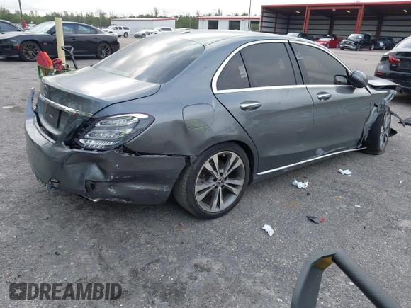 2018 Mercedes-Benz C 300 with VIN 55SWF4JBXJU265610, listed as a IAAI auction lot 41626070 with 46,071 mi miles and . Bid and sale history available at DreamBid. Image 4.
