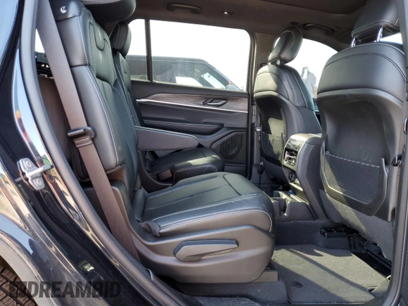 2024 Jeep Grand Cherokee Limited z VIN 1C4RJKBG9R8596962, wystawiony jako Copart lot #51302545 z przebiegiem 5 929 mil mil oraz Czysty tytuł • Clean title. Historia ofert i sprzedaży dostępna na DreamBid. Obrazek 11.