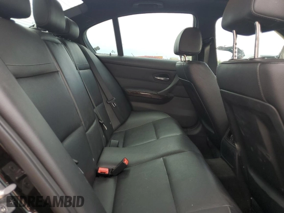 2011 BMW 3 Series 328i xDrive with VIN WBAPK5G50BNN31032, listed as a Copart auction lot 63237195 with 138,197 mi miles and Salvage title. Bid and sale history available at DreamBid. Image 10.