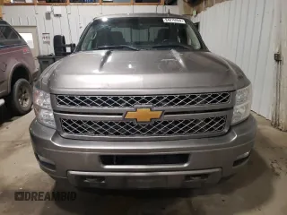 2013 Chevrolet Silverado 3500HD LT with VIN 1GC4K0C87DF221546, listed as a Copart auction lot 84016954 with 123,744 mi miles and Salvage Title. Bid and sale history available at carsss.com. Image 5.