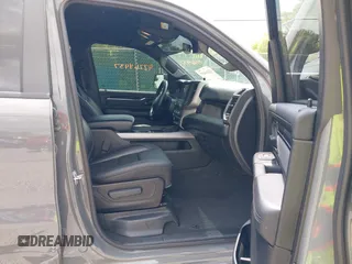 2020 Ram 1500 Big Horn with VIN 1C6SRFFT4LN381627, listed as a IAAI auction lot 42264437 with 43,833 mi miles and . Bid and sale history available at DreamBid. Image 5.