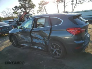 2019 BMW X1 xDrive28i with VIN WBXHT3C50K3H35538, listed as a Copart auction lot 70726232 with 27,847 mi miles. Bid and sale history available at carsss.com. Image 2.