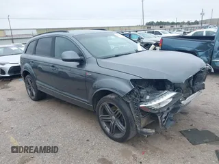 2014 Audi Q7 3.0T S line Prestige with VIN WA1DGAFEXED003259, listed as a IAAI auction lot 41624351 with 104,938 mi miles. Bid and sale history available at carsss.com. Image 1.