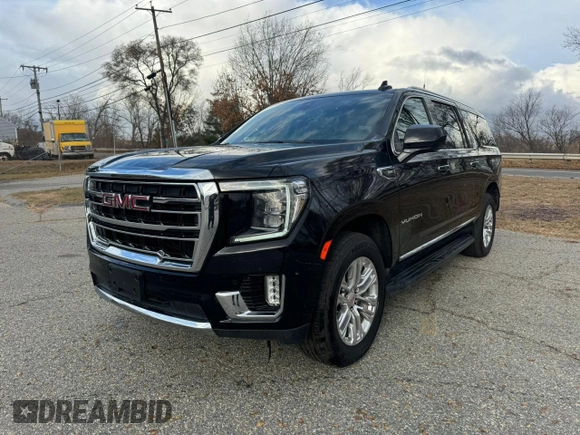 2021 GMC Yukon XL SLT with VIN 1GKS2GKDXMR238116, listed as a Copart auction lot 82483334 with 167,975 mi miles and Clean Title. Bid and sale history available at carsss.com. Image 2.