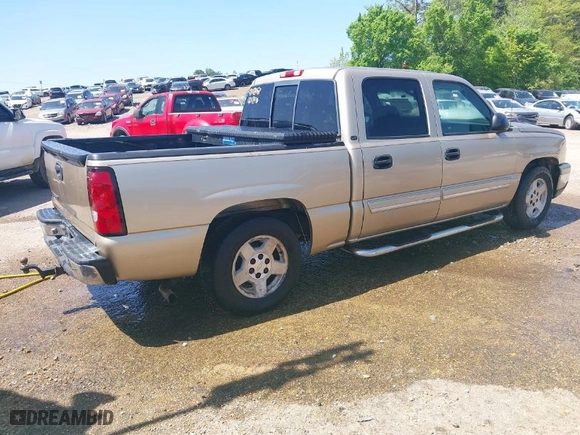2006 Chevrolet Silverado 1500 LT1 with VIN 2GCEC13T361168110, listed as a IAAI auction lot 41863581 with 193,594 mi miles. Bid and sale history available at carsss.com. Image 4.
