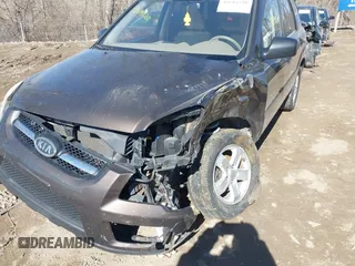 2010 Kia Sportage LX with VIN KNDKGCA32A7697677, listed as a IAAI auction lot 41694920 with 158,212 mi miles and . Bid and sale history available at carsss.com. Image 6.