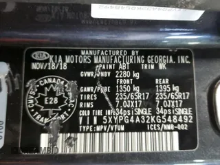 2019 Kia Sorento LX z VIN 5XYPG4A32KG548492, wystawiony jako Copart lot #61574165 z przebiegiem 134 672 mil mil oraz Szkoda całkowita • Salvage title. Historia ofert i sprzedaży dostępna na DreamBid. Obrazek 14.