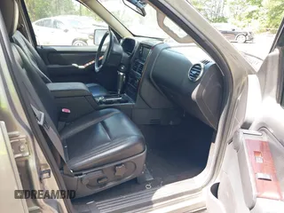 2008 Ford Explorer Limited с VIN 1FMEU75828UA32062, выставлен на аукционе IAAI как лот 42518271 с пробегом 352 328 миль миль и . История ставок и продаж доступна на DreamBid. Изображение 5.