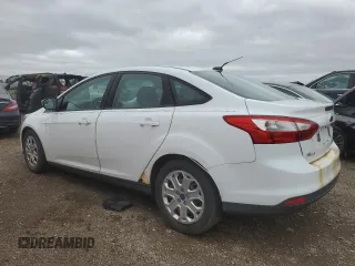 2012 Ford Focus SE z VIN 1FAHP3F28CL399774, wystawiony jako Copart lot #53830855 z przebiegiem 175 442 mil mil oraz Czysty tytuł • Clean title. Historia ofert i sprzedaży dostępna na DreamBid. Obrazek 2.