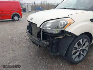 2013 Kia Soul + with VIN KNDJT2A69D7575284, listed as a IAAI auction lot 40777034 with 136,912 mi miles. Bid and sale history available at carsss.com. Image 15.