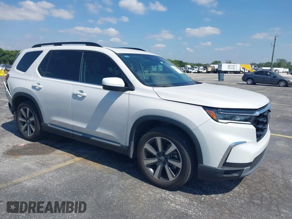 2024 Honda Pilot Touring z VIN 5FNYG2H72RB016937, wystawiony jako IAAI lot #42137854 z przebiegiem 18 028 mil mil oraz . Historia ofert i sprzedaży dostępna na DreamBid. Obrazek 1.