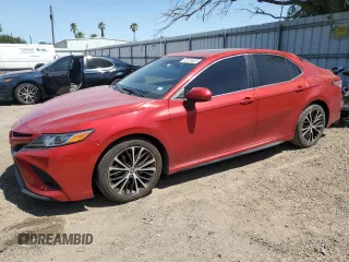 2020 Toyota Camry SE z VIN 4T1G11AKXLU373170, wystawiony jako Copart lot #52575825 z przebiegiem 66 475 mil mil oraz Szkoda całkowita • Salvage title. Historia ofert i sprzedaży dostępna na DreamBid. Obrazek 1.