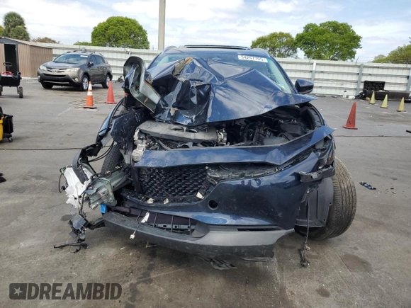 2024 Mazda CX-30 S Preferred with VIN 3MVDMBCM5RM635014, listed as a Copart auction lot 54267705 with 22,075 mi miles and Non Repairable. Bid and sale history available at DreamBid. Image 5.