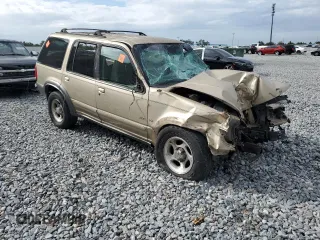 1999 Ford Explorer XLT with VIN 1FMZU32P7XUC32052, listed as a Copart auction lot 62865285 with 240,665 mi miles and Non repairable. Bid and sale history available at DreamBid. Image 4.