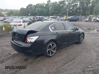 2009 Honda Accord EX-L z VIN 1HGCP26859A106762, wystawiony jako IAAI lot #40072551 z przebiegiem Nie podano mil oraz . Historia ofert i sprzedaży dostępna na DreamBid. Obrazek 4.