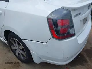 2012 Nissan Sentra 2.0 z VIN 3N1AB6AP1CL640743, wystawiony jako IAAI lot #42165025 z przebiegiem 156 311 mil mil oraz . Historia ofert i sprzedaży dostępna na DreamBid. Obrazek 6.