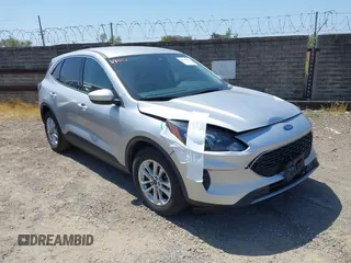 2020 Ford Escape SE с VIN 1FMCU0G68LUA82385, выставлен на аукционе IAAI как лот 42113552 с пробегом 82 771 миль миль и . История ставок и продаж доступна на DreamBid. Изображение 1.