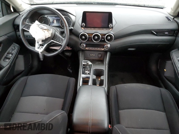 2021 Nissan Sentra SV z VIN 3N1AB8CV1MY256263, wystawiony jako Copart lot #55847445 z przebiegiem 60 037 mil mil oraz Szkoda całkowita • Salvage title. Historia ofert i sprzedaży dostępna na DreamBid. Obrazek 8.