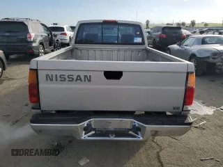 1996 Nissan Frontier XE z VIN 1N6SD11S1TC389671, wystawiony jako Copart lot #44762335 z przebiegiem 207 938 mil mil oraz Szkoda całkowita • Salvage title. Historia ofert i sprzedaży dostępna na DreamBid. Obrazek 6.