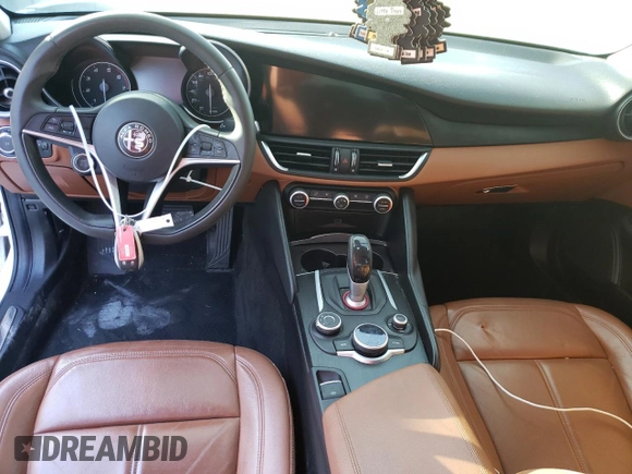 2017 Alfa Romeo Giulia with VIN ZARFAEBN8H7545935, listed as a Copart auction lot 35959713 with 42,701 mi miles. Bid and sale history available at carsss.com. Image 8.