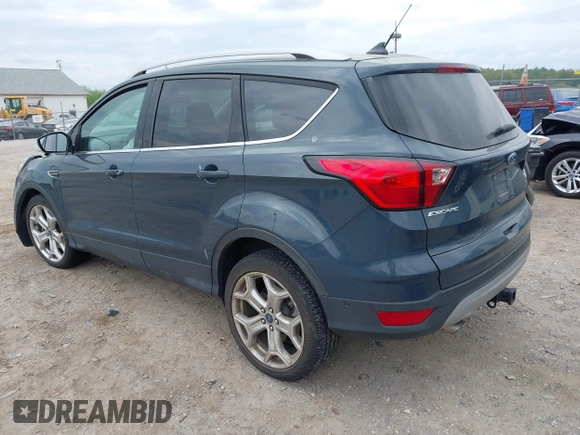 2019 Ford Escape Titanium with VIN 1FMCU9J95KUC19062, listed as a IAAI auction lot 42112188 with 26,100 mi miles. Bid and sale history available at carsss.com. Image 3.