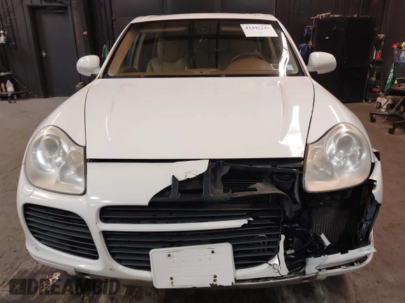 2006 Porsche Cayenne Turbo with VIN WP1AC29P06LA91297, listed as a IAAI auction lot 41442243 with 161,327 mi miles. Bid and sale history available at carsss.com. Image 12.