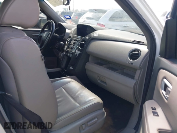2012 Honda Pilot EX-L with VIN 5FNYF3H52CB023756, listed as a IAAI auction lot 41819122 with 177,946 mi miles. Bid and sale history available at carsss.com. Image 5.
