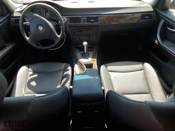 2006 BMW 3 Series 330i с VIN WBAVB33506PS16243, выставлен на аукционе Copart как лот 56112935 с пробегом 153 657 миль миль и Списание • Salvage title. История ставок и продаж доступна на DreamBid. Изображение 8.