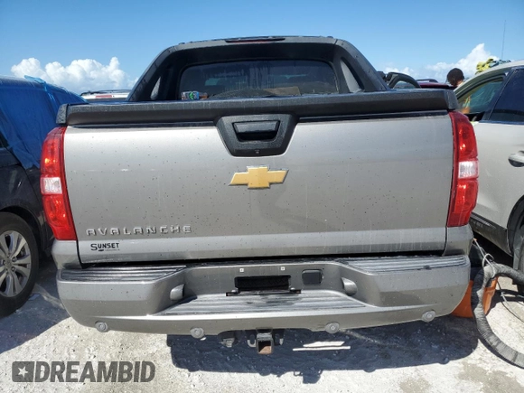 2012 Chevrolet Avalanche LT with VIN 3GNMCFE0XCG308840, listed as a Copart auction lot 76900064 with 180,498 mi miles and Non Repairable. Bid and sale history available at carsss.com. Image 6.