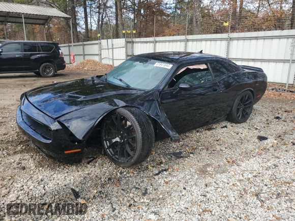 2017 Dodge Challenger SXT z VIN 2C3CDZAG3HH607149, wystawiony jako Copart lot #81941844 z przebiegiem 141 536 mil mil oraz Szkoda całkowita • Salvage title. Historia ofert i sprzedaży dostępna na DreamBid. Obrazek 1.