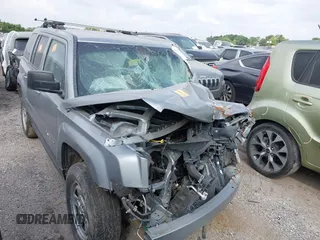 2017 Jeep Patriot Sport SE with VIN 1C4NJPBA8HD116584, listed as a IAAI auction lot 42067579 with Not provided miles and . Bid and sale history available at DreamBid. Image 1.