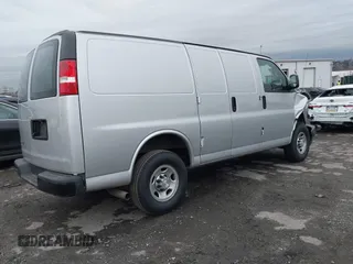 2018 Chevrolet Express Cargo Van with VIN 1GCWGAFG4J1272563, listed as a IAAI auction lot 41107558 with 1 mi miles. Bid and sale history available at carsss.com. Image 4.