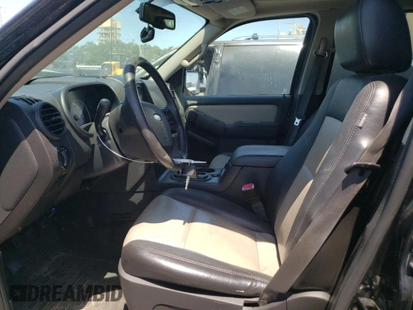 2007 Ford Explorer Sport Trac Limited с VIN 1FMEU33877UB31535, выставлен на аукционе Copart как лот 56791175 с пробегом Не указан миль и Чистый • Clean title. История ставок и продаж доступна на DreamBid. Изображение 7.