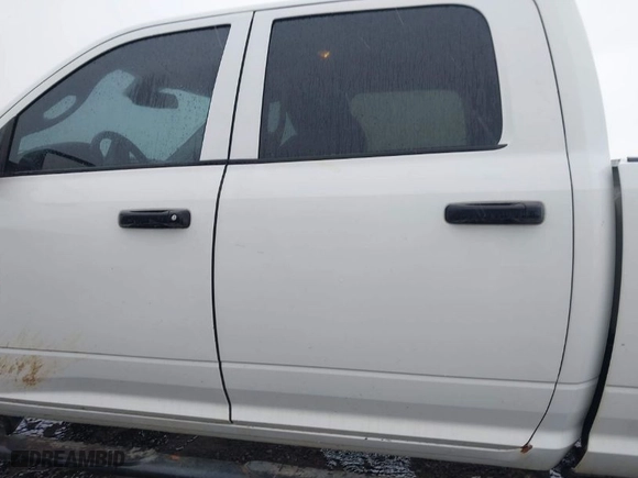 2018 Ram 2500 Tradesman with VIN 3C6UR5CL6JG148264, listed as a IAAI auction lot 41839450 with 107,852 mi miles. Bid and sale history available at carsss.com. Image 14.