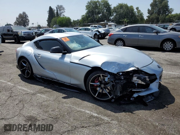2022 Toyota Supra 3.0 with VIN WZ1DB0C06NW046204, listed as a Copart auction lot 58162645 with Not provided miles and Salvage title. Bid and sale history available at DreamBid. Image 4.