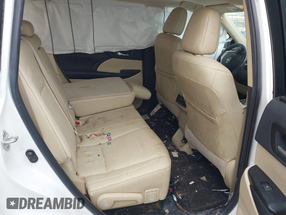 2019 Toyota Highlander SE with VIN 5TDKZRFH3KS366017, listed as a IAAI auction lot 40986322 with 67,313 mi miles and . Bid and sale history available at DreamBid. Image 8.