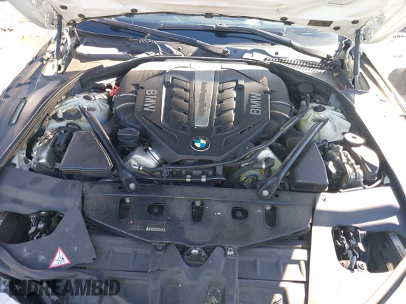 2013 BMW 6 Series 650i xDrive with VIN WBA6B4C59DD098329, listed as a IAAI auction lot 41404788 with 139,677 mi miles. Bid and sale history available at carsss.com. Image 10.