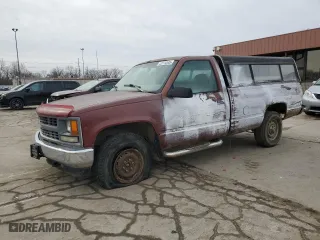 1998 Chevrolet C/K 1500 with VIN 1GCEK14W9WZ116516, listed as a Copart auction lot 43174245 with 163,782 mi miles and Salvage Title. Bid and sale history available at carsss.com. Image 1.