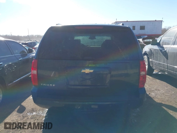 2007 Chevrolet Tahoe LTZ z VIN 1GNFK13047R146971, wystawiony jako IAAI lot #41015459 z przebiegiem 230 156 mil mil oraz . Historia ofert i sprzedaży dostępna na DreamBid. Obrazek 16.